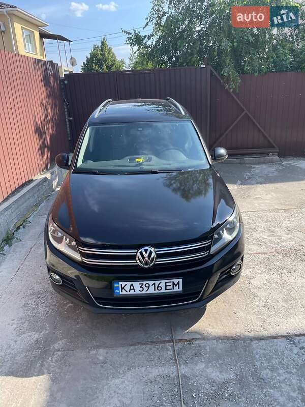 Внедорожник / Кроссовер Volkswagen Tiguan 2015 в Киеве