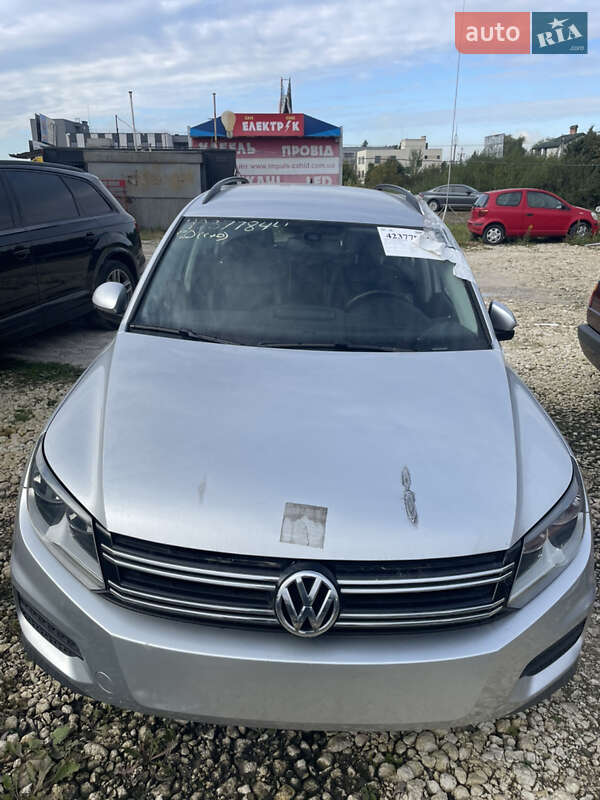 Позашляховик / Кросовер Volkswagen Tiguan 2017 в Львові