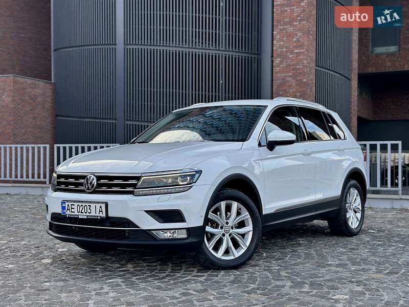 Позашляховик / Кросовер Volkswagen Tiguan 2017 в Дніпрі