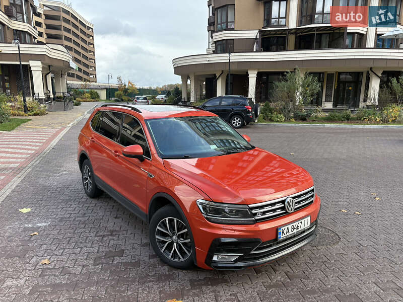 Внедорожник / Кроссовер Volkswagen Tiguan 2018 в Киеве