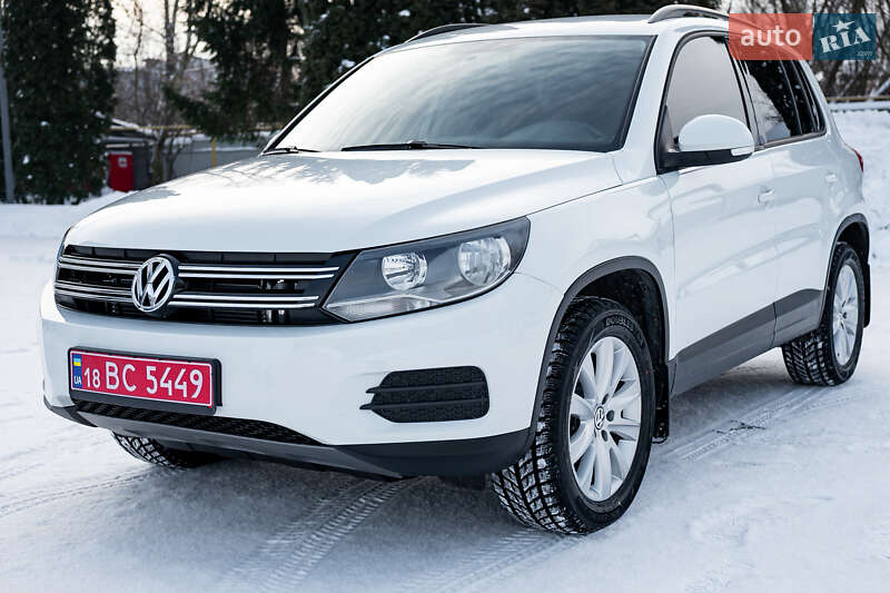 Внедорожник / Кроссовер Volkswagen Tiguan 2017 в Киеве