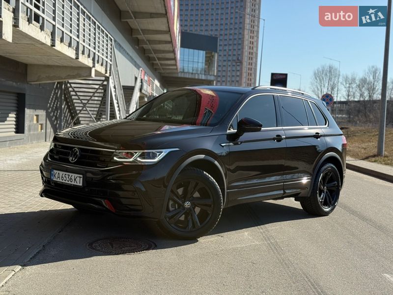 Внедорожник / Кроссовер Volkswagen Tiguan 2023 в Киеве