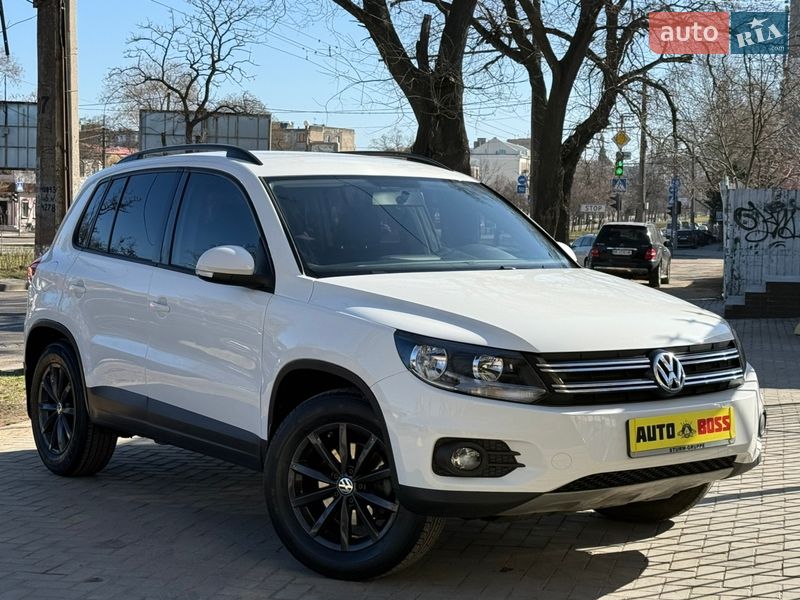 Внедорожник / Кроссовер Volkswagen Tiguan 2011 в Николаеве