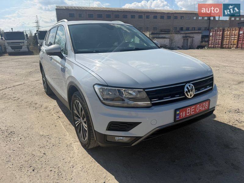 Внедорожник / Кроссовер Volkswagen Tiguan 2018 в Ровно