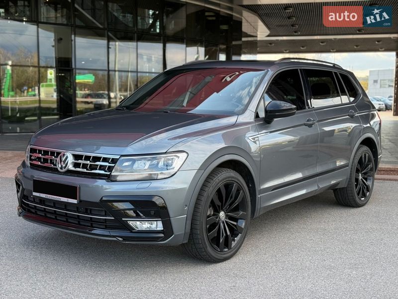 Внедорожник / Кроссовер Volkswagen Tiguan 2020 в Киеве