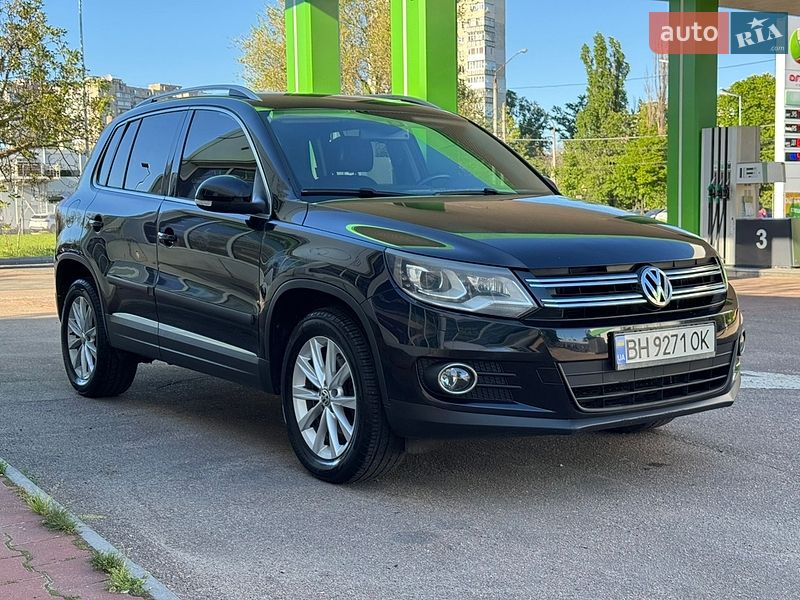 Внедорожник / Кроссовер Volkswagen Tiguan 2015 в Одессе
