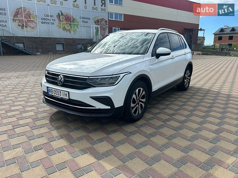 Внедорожник / Кроссовер Volkswagen Tiguan 2022 в Гайсине