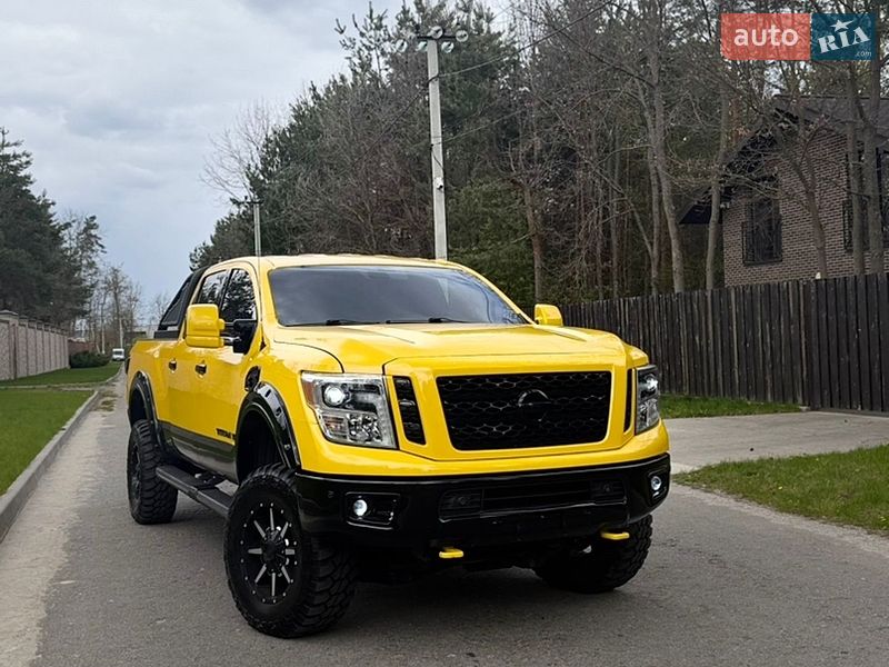 Пікап Nissan Titan 2018 в Києві