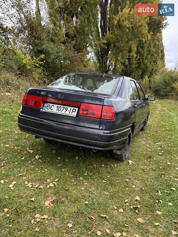 Седан SEAT Toledo 1993 в Мукачево Седан SEAT Toledo 1993 в Мукачево