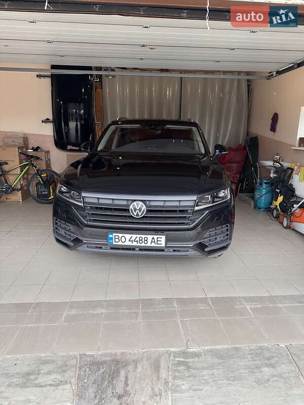 Внедорожник / Кроссовер Volkswagen Touareg 2021 в Тернополе