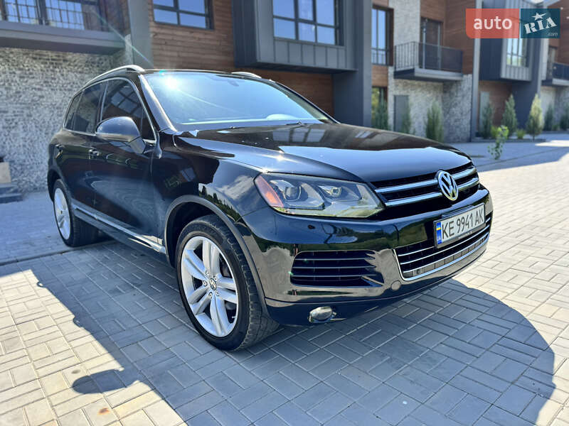 Внедорожник / Кроссовер Volkswagen Touareg 2012 в Днепре Внедорожник / Кроссовер Volkswagen Touareg 2012 в Днепре