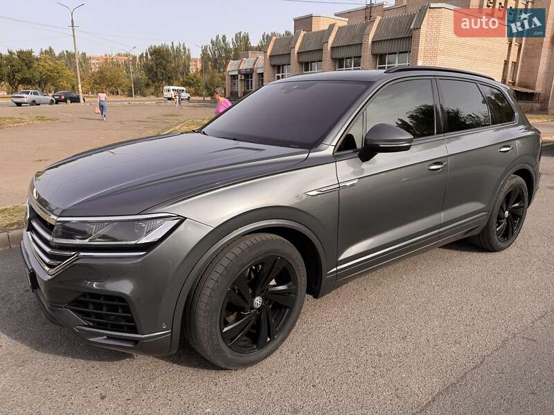 Внедорожник / Кроссовер Volkswagen Touareg 2019 в Кривом Роге Внедорожник / Кроссовер Volkswagen Touareg 2019 в Кривом Роге
