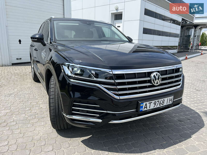 Внедорожник / Кроссовер Volkswagen Touareg 2019 в Львове