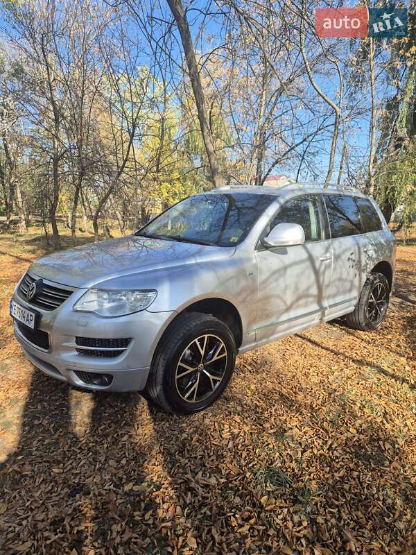 Внедорожник / Кроссовер Volkswagen Touareg 2008 в Новомосковске Внедорожник / Кроссовер Volkswagen Touareg 2008 в Новомосковске