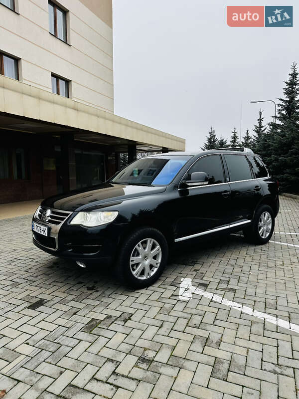 Позашляховик / Кросовер Volkswagen Touareg 2007 в Харкові