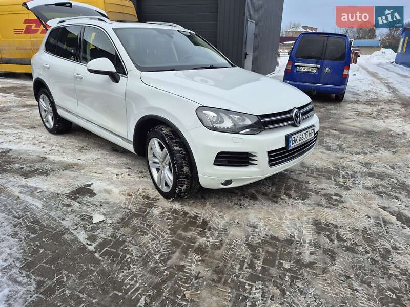 Внедорожник / Кроссовер Volkswagen Touareg 2012 в Сарнах Внедорожник / Кроссовер Volkswagen Touareg 2012 в Сарнах