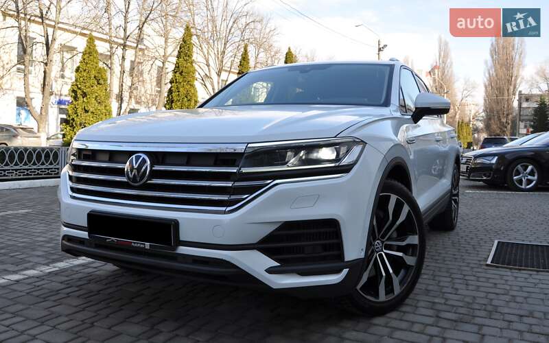 Внедорожник / Кроссовер Volkswagen Touareg 2020 в Одессе