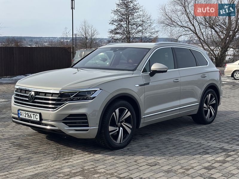 Внедорожник / Кроссовер Volkswagen Touareg 2021 в Киеве