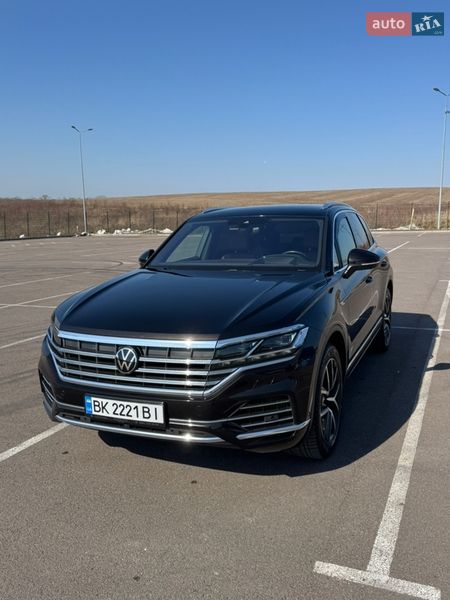 Внедорожник / Кроссовер Volkswagen Touareg 2022 в Ровно