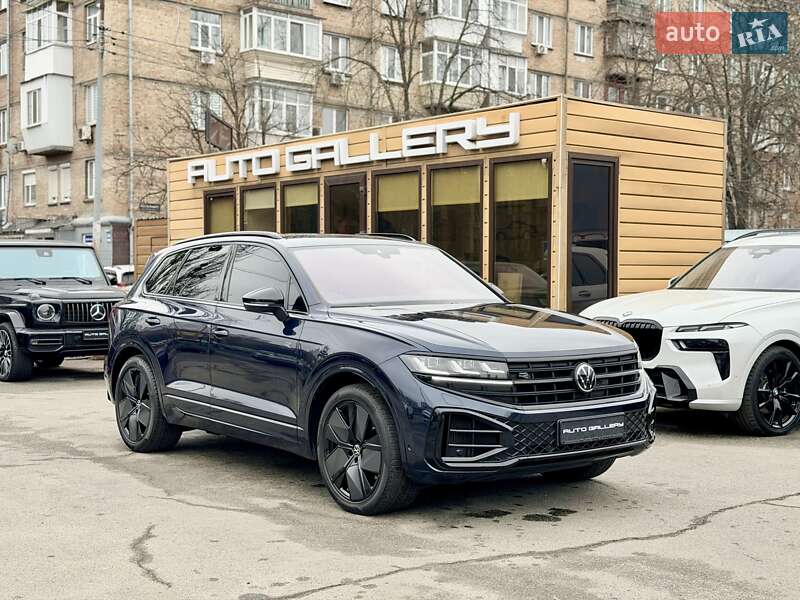 Внедорожник / Кроссовер Volkswagen Touareg 2023 в Киеве