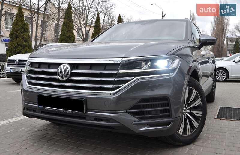 Внедорожник / Кроссовер Volkswagen Touareg 2019 в Одессе