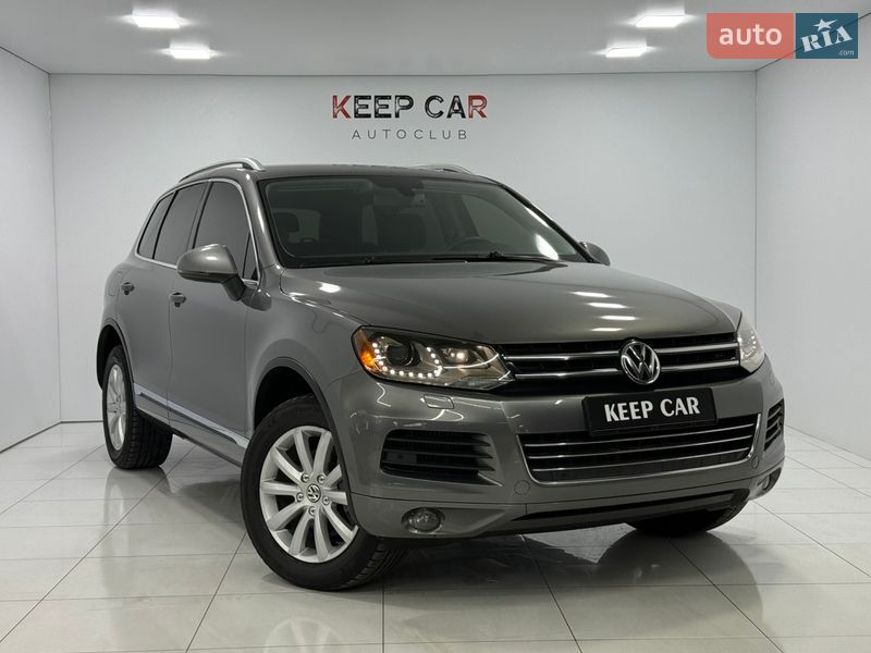 Позашляховик / Кросовер Volkswagen Touareg 2011 в Одесі