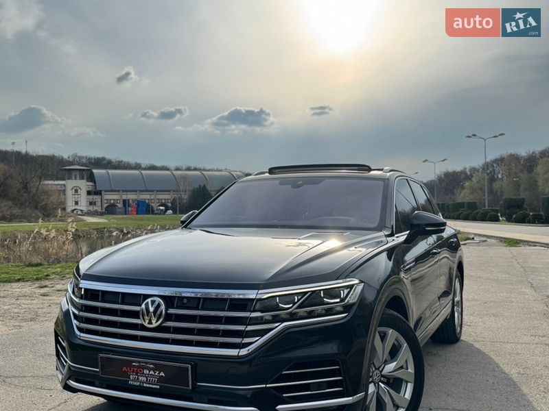 Внедорожник / Кроссовер Volkswagen Touareg 2018 в Днепре