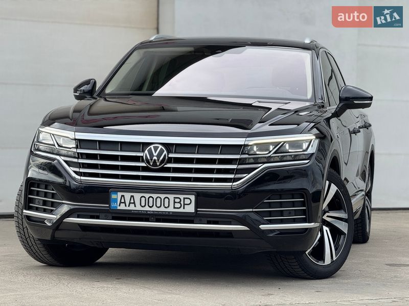Внедорожник / Кроссовер Volkswagen Touareg 2021 в Сарнах