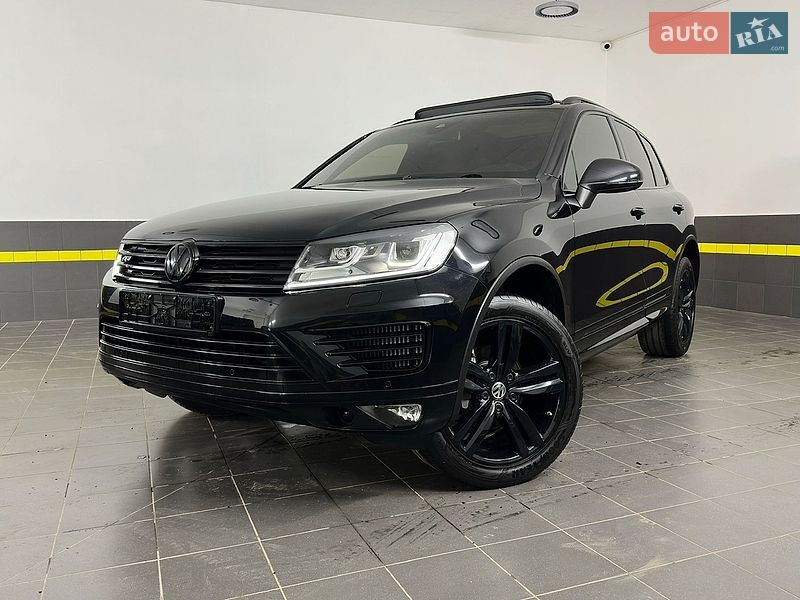 Внедорожник / Кроссовер Volkswagen Touareg 2016 в Казатине