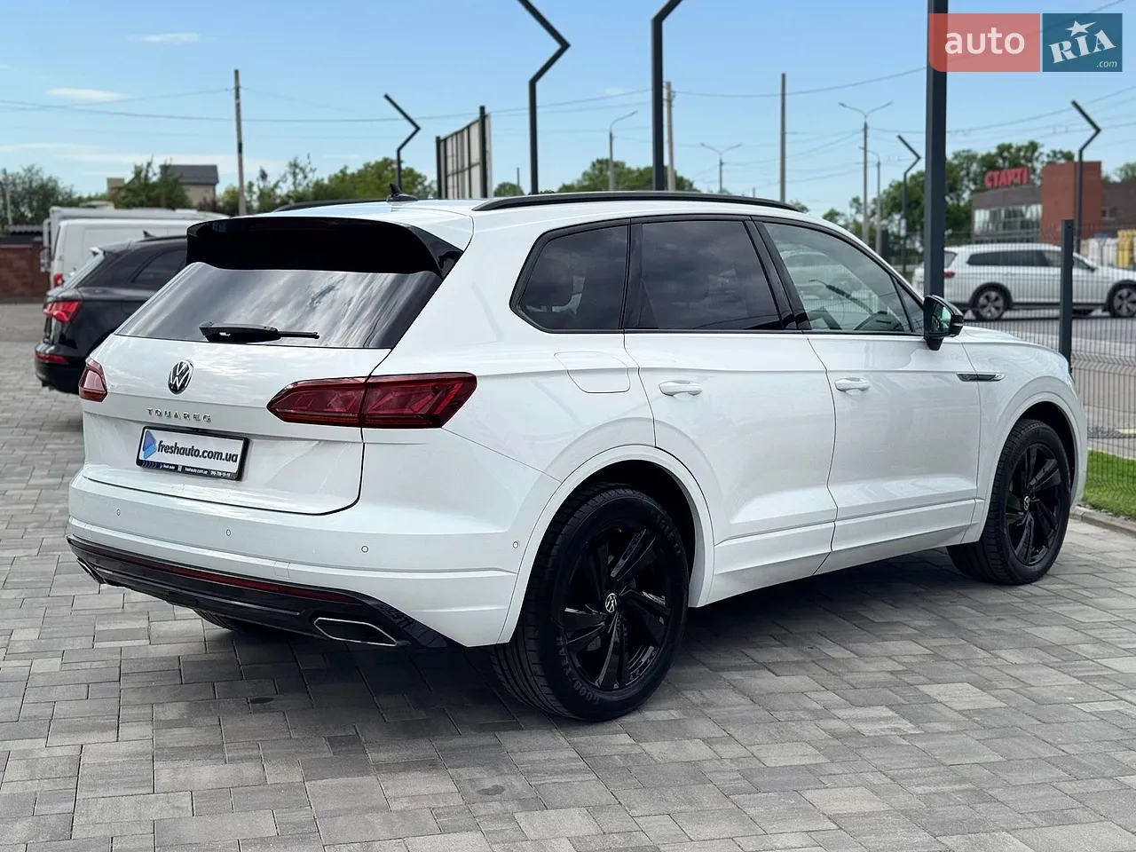 Volkswagen Touareg 2022 photo 3