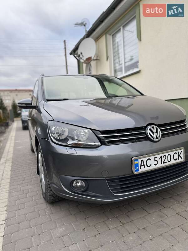 Минивэн Volkswagen Touran 2013 в Ратным