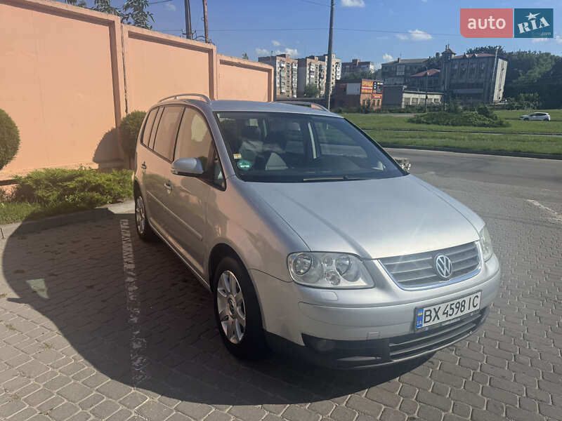 Минивэн Volkswagen Touran 2004 в Хмельницком