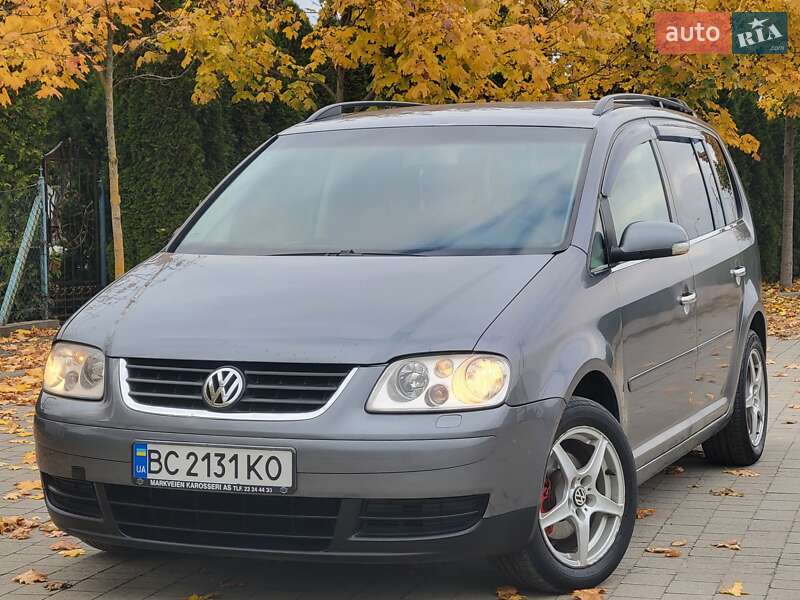Минивэн Volkswagen Touran 2005 в Дублянах Минивэн Volkswagen Touran 2005 в Дублянах