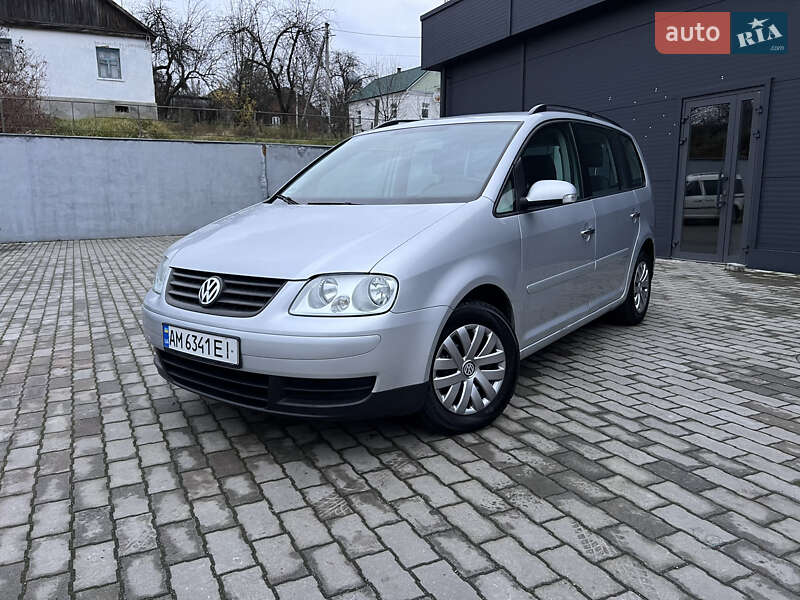 Минивэн Volkswagen Touran 2005 в Малине Минивэн Volkswagen Touran 2005 в Малине