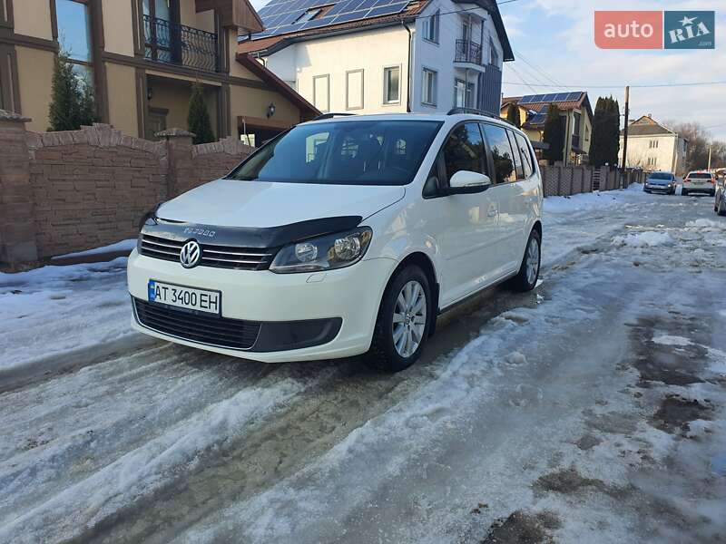 Минивэн Volkswagen Touran 2012 в Ивано-Франковске