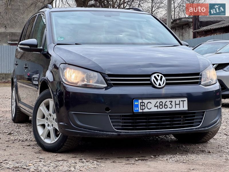 Минивэн Volkswagen Touran 2010 в Стрые