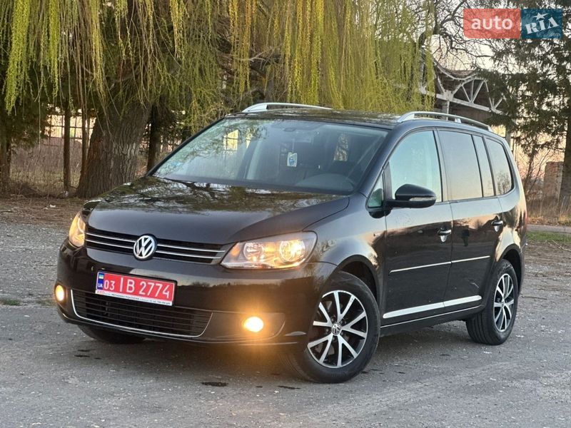 Мінівен Volkswagen Touran 2012 в Луцьку