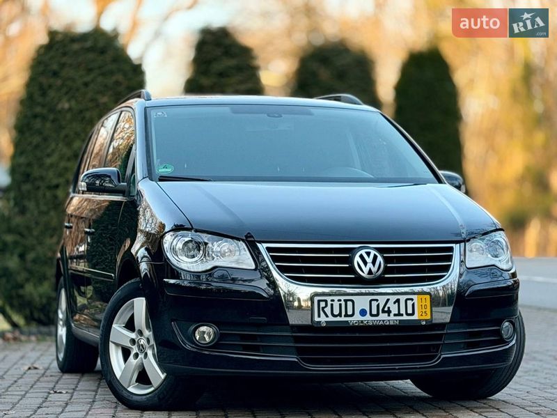 Мінівен Volkswagen Touran 2008 в Дрогобичі