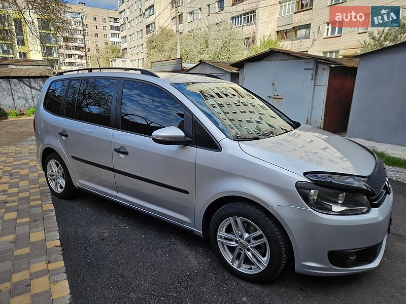 Мінівен Volkswagen Touran 2014 в Вінниці