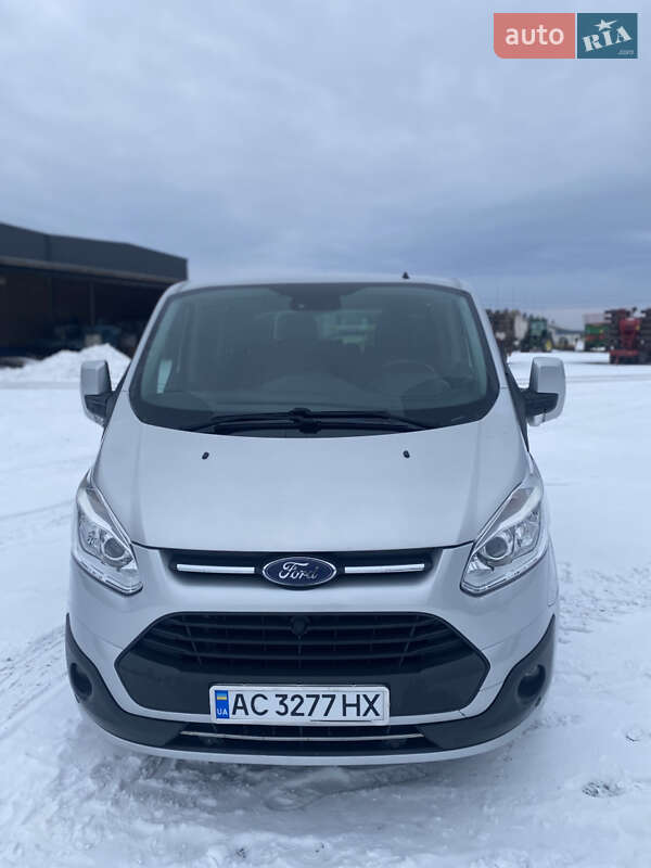 Минивэн Ford Tourneo Custom 2016 в Луцке Минивэн Ford Tourneo Custom 2016 в Луцке