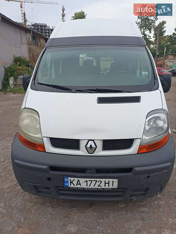 Минивэн Renault Trafic 2005 в Киеве Минивэн Renault Trafic 2005 в Киеве