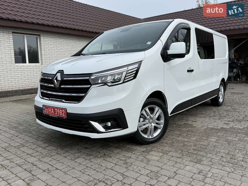 Вантажопасажирський фургон Renault Trafic 2023 в Києві