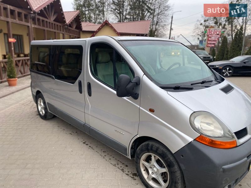 Мінівен Renault Trafic 2005 в Стрию