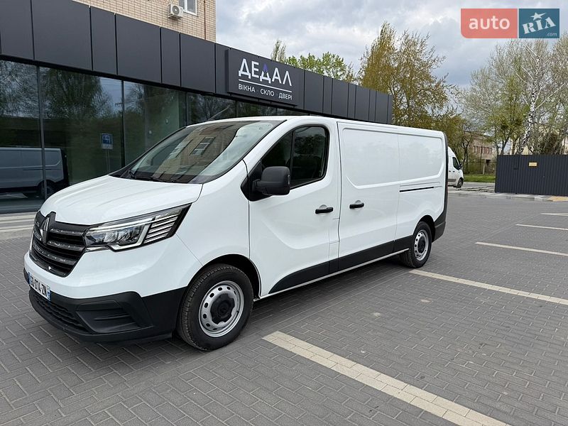Грузовой фургон Renault Trafic 2023 в Луцке