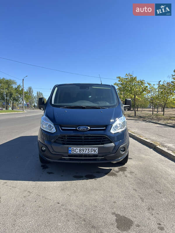 Вантажний фургон Ford Transit Custom 2016 в Дніпрі