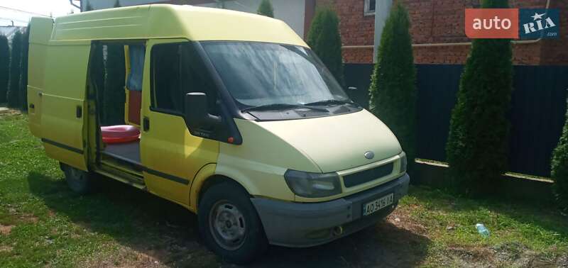 Микроавтобус Ford Transit 2002 в Изе Микроавтобус Ford Transit 2002 в Изе