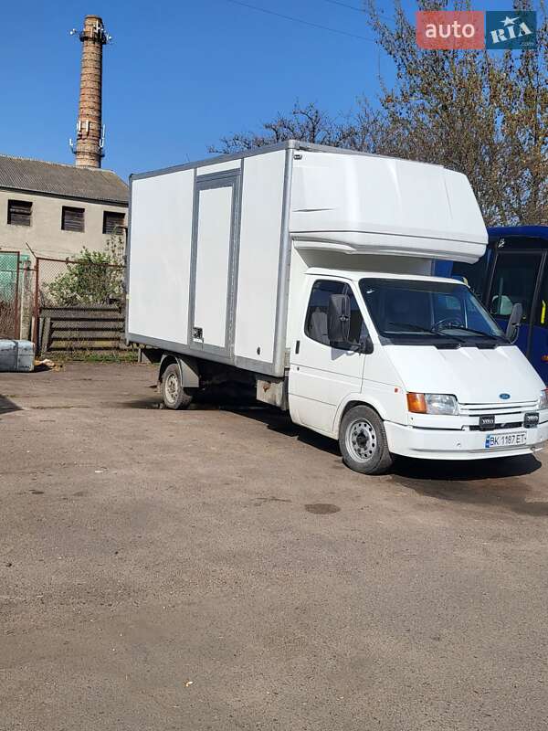 Грузовой фургон Ford Transit 1986 в Ровно