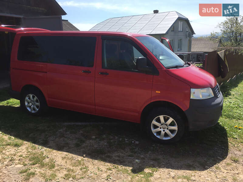 Мінівен Volkswagen Transporter 2005 в Рожнятові Мінівен Volkswagen Transporter 2005 в Рожнятові