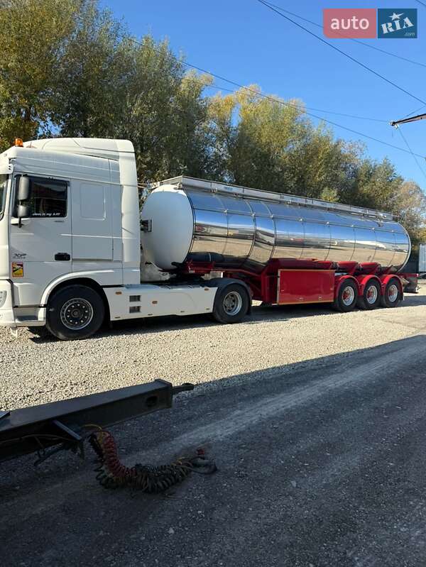 Цистерна полуприцеп Feldbinder TSA 2007 в Черновцах