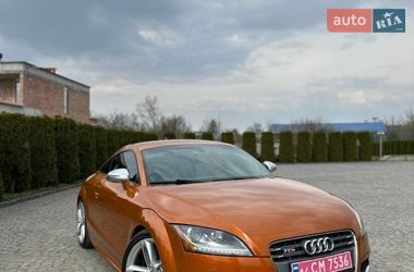 Купе Audi TT S 2012 в Львові Купе Audi TT S 2012 в Львові